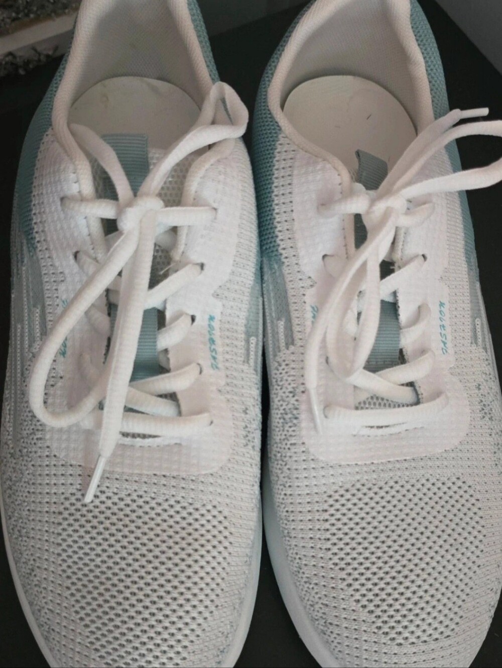 Women's White/Aqua Sneakers Sz 10 - Picture 5 of 6